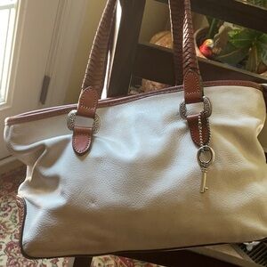 Super cute Fossil two toned leather satchel
